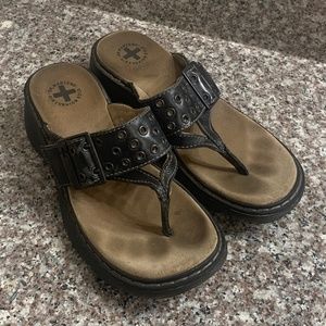 Dr. Martens Eartha Black Sandal Flip Flops Size 6
